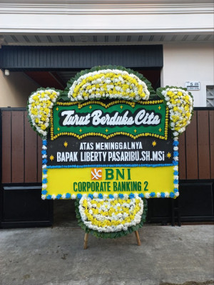 Papan Bunga Duka di Pronggoli