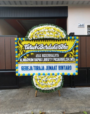Papan Bunga Duka di Pronggoli