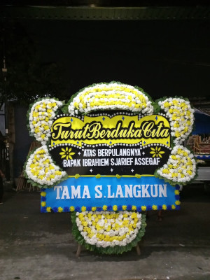 Papan Bunga Duka di Pronggoli