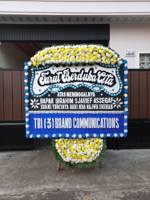 Papan Bunga Duka di Pronggoli